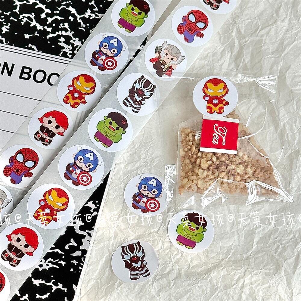 500Pcs/Roll Anime Stickers Act - Anime Merchandise Toys recension och pris
